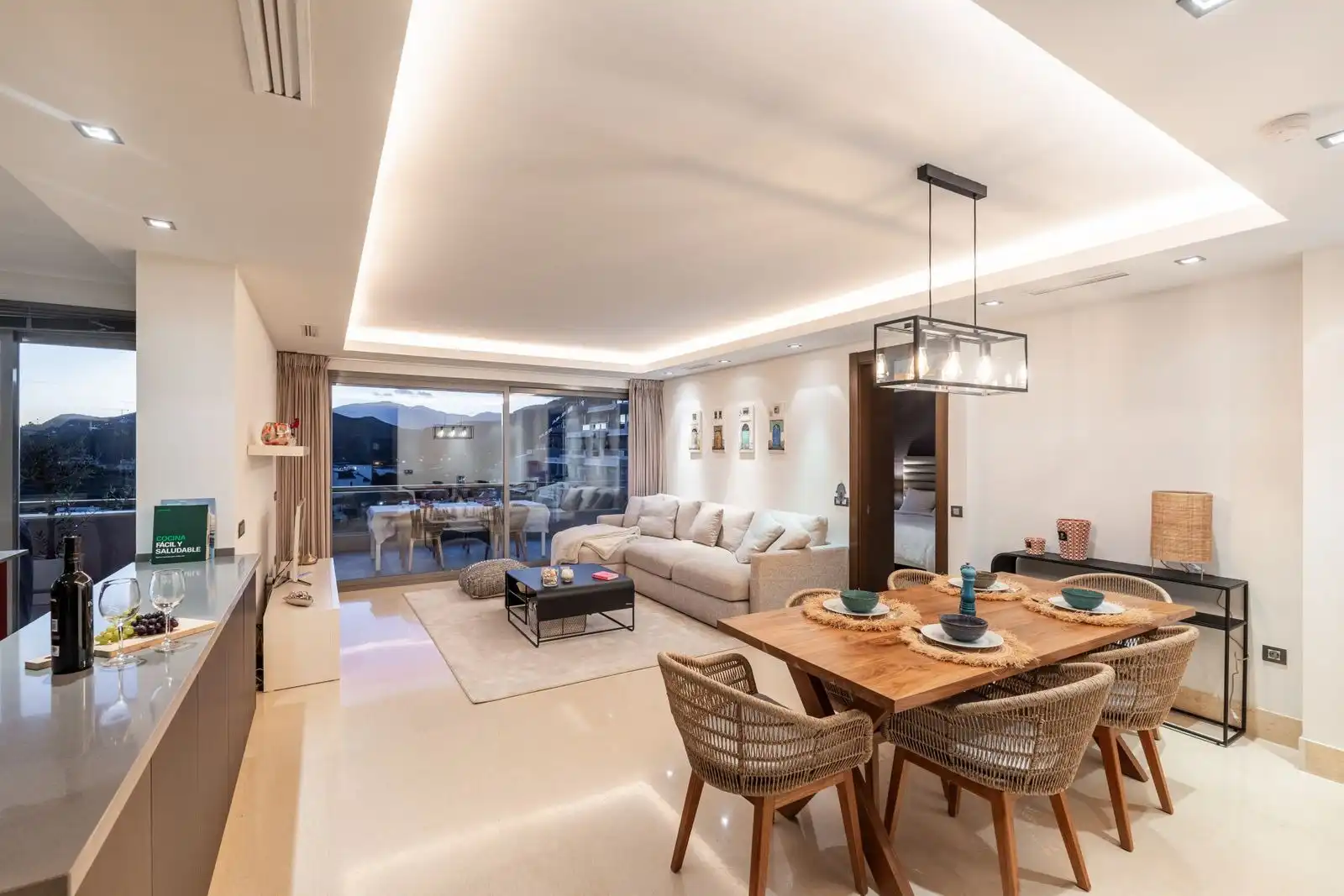 Piso con terraza en venta en Calle Benahavis 29679, imagen 8