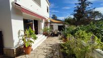 Jardí de Casa o xalet en venda en Esparreguera amb Aire condicionat, Terrassa i Piscina