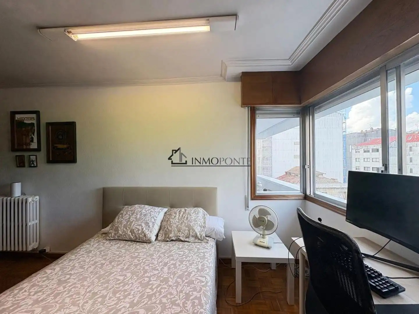 Bedroom of Flat for rent in Pontevedra Capital   with Heating, Terrace and Furnished
