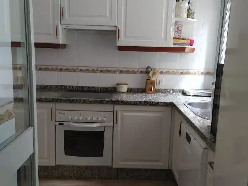Küche von Wohnung zur Miete in  Sevilla Capital mit Klimaanlage und Schwimmbad