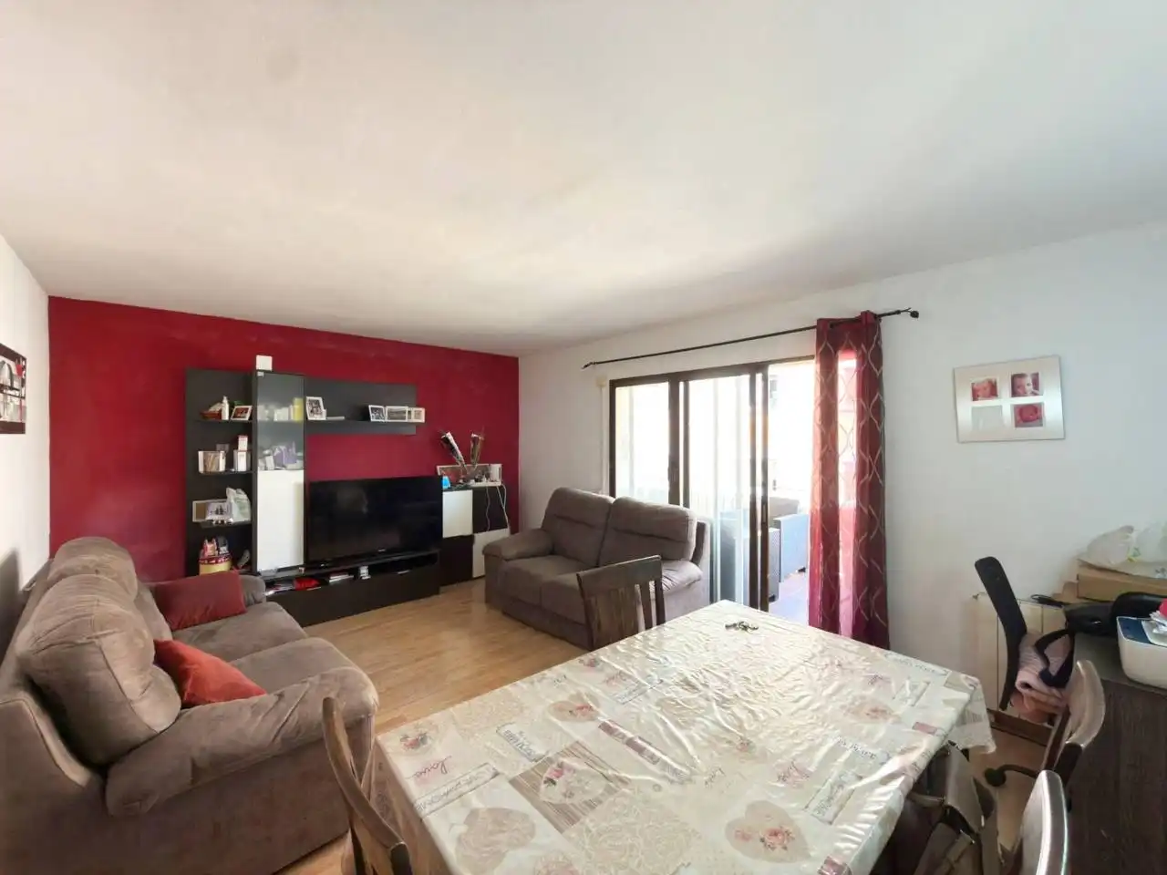 Living room of Flat for sale in Lloret de Mar  with Heating, Furnished and Balcony