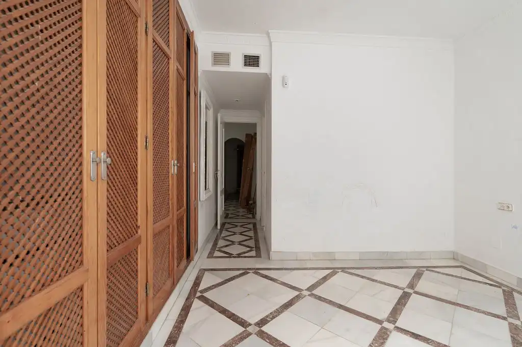 Dúplex en venta en Marbella con Piscina