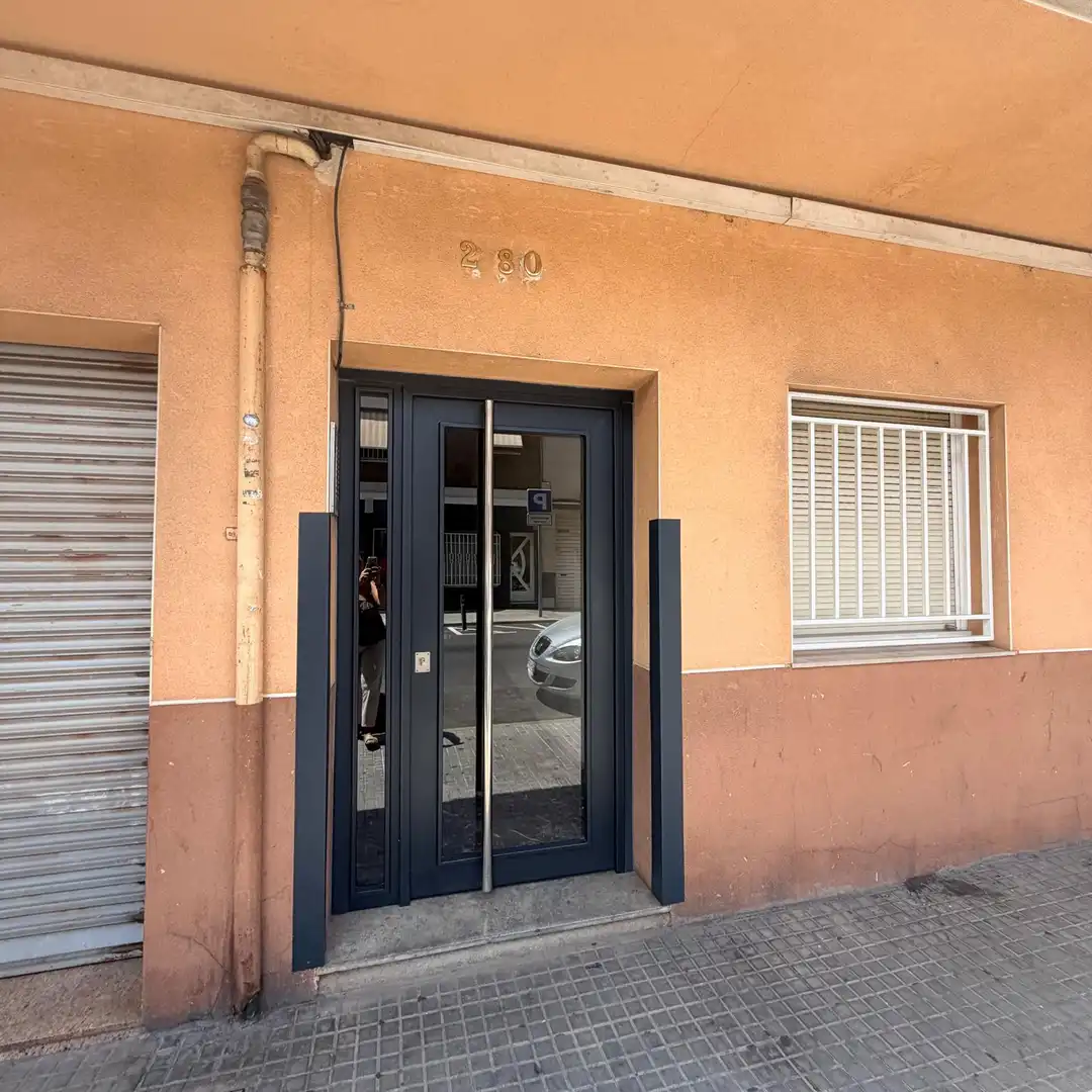 Piso con terraza en venta en Carrer de Colom, imagen 2