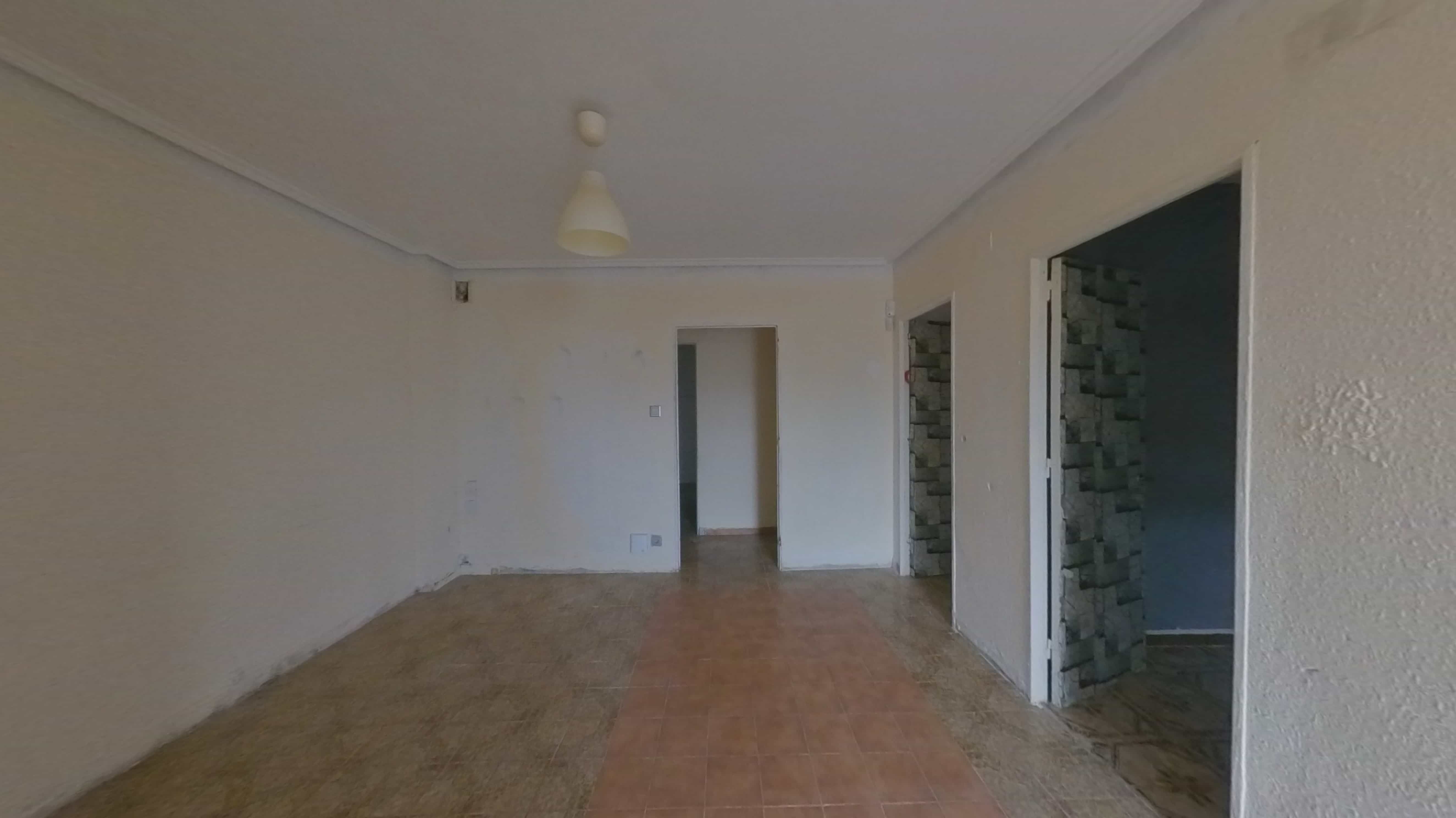 Flat for sale in  Zaragoza Capital  with Balcony
