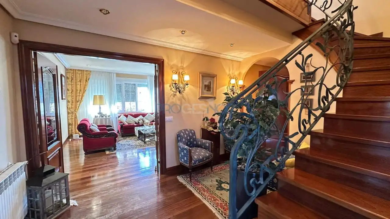 Casa o chalet en venta en Sariegos con Calefacción, Jardín privado y Terraza