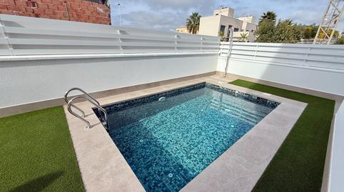 Foto 2 de Casa o xalet en venda a Calle Calle Irlanda, 17, 17, La Marina, Alicante