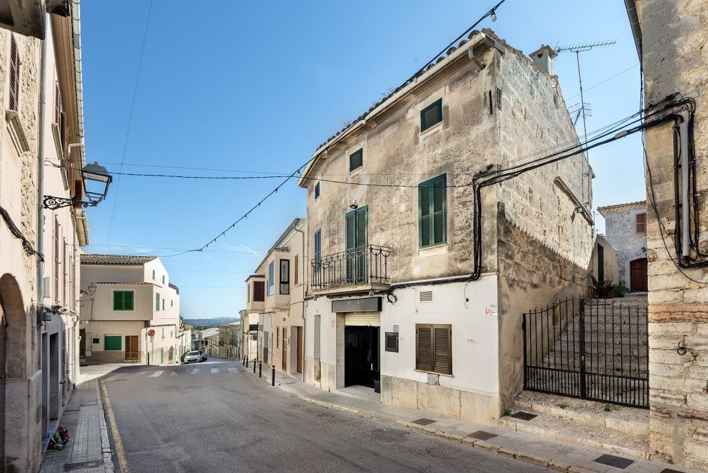 Vista exterior de Casa o xalet en venda en Campanet amb Terrassa