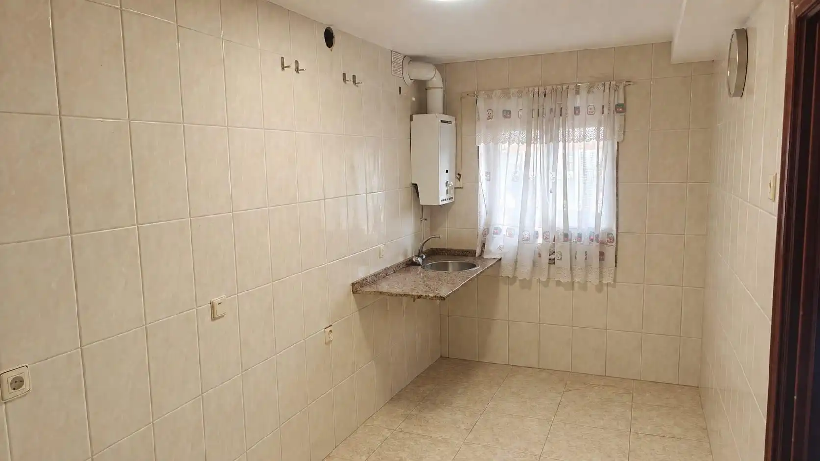 Kitchen of Houses for sale in Langreo  with Heating, Private garden and Furnished