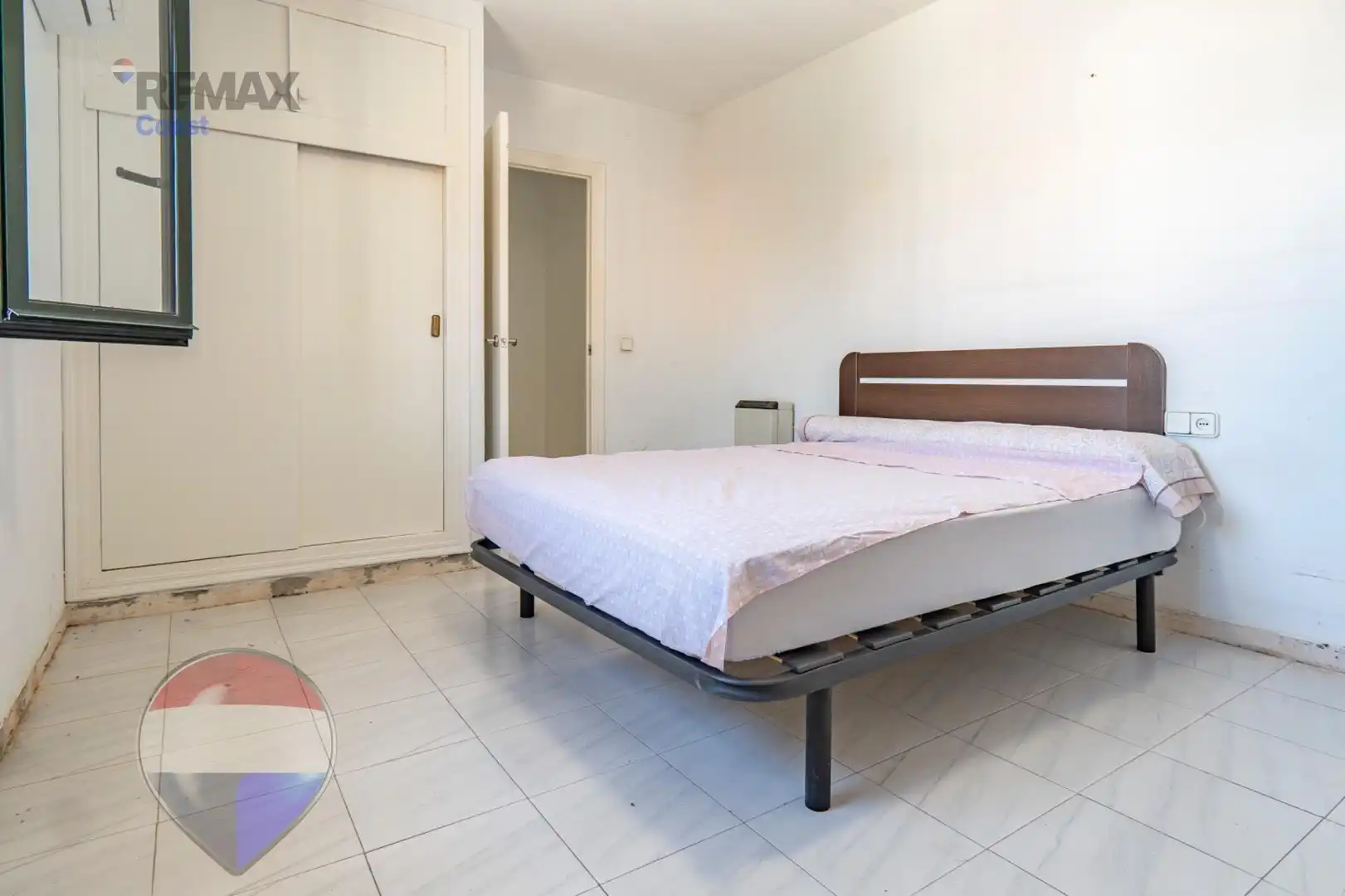 Dormitori de Casa o xalet en venda en Rincón de la Victoria amb Aire condicionat, Jardí privat i Piscina