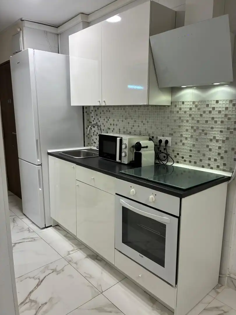 Cocina de Apartamento de alquiler en Finestrat con Aire acondicionado, Jardín privado y Terraza