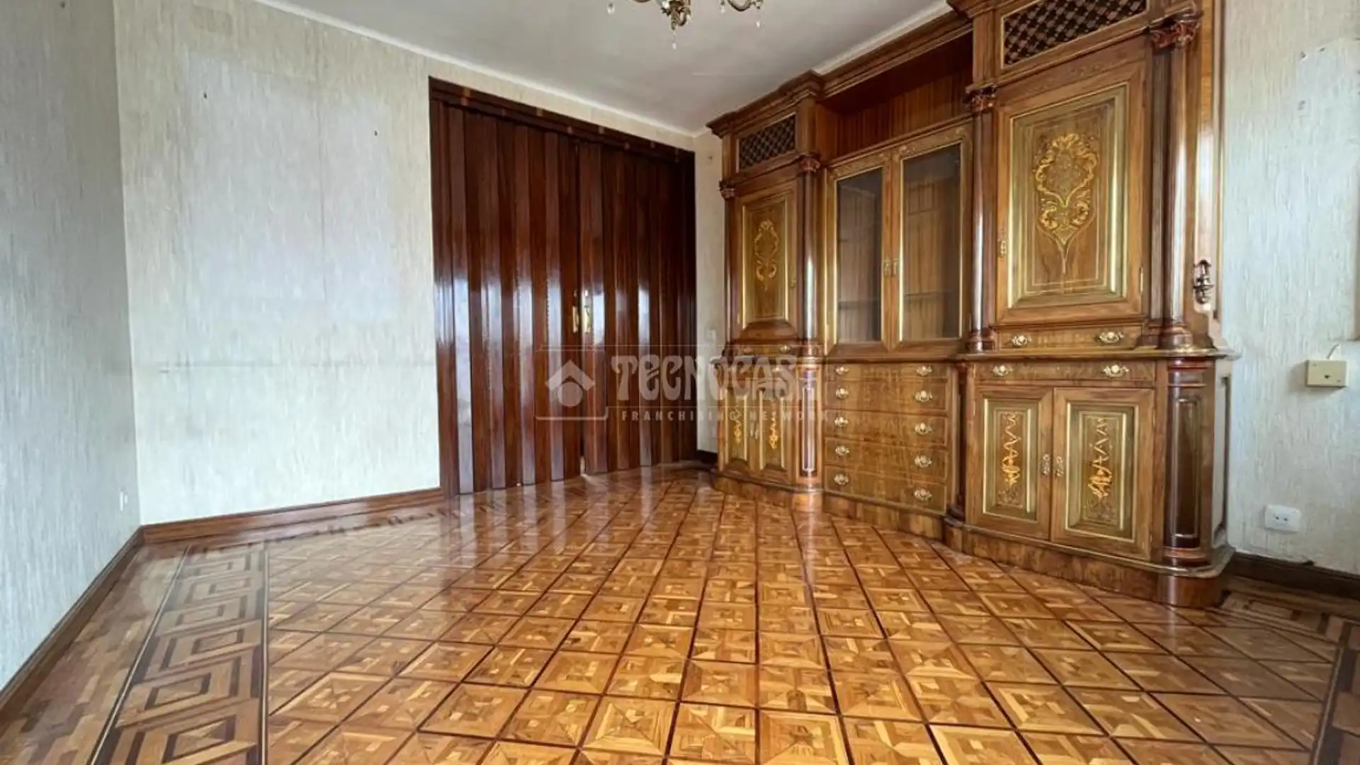 Habitación de Piso en venta en  Madrid Capital con Parquet, Trastero y Balcón