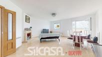 Living room of Single-family semi-detached for sale in Illescas  with Storage room and Community pool