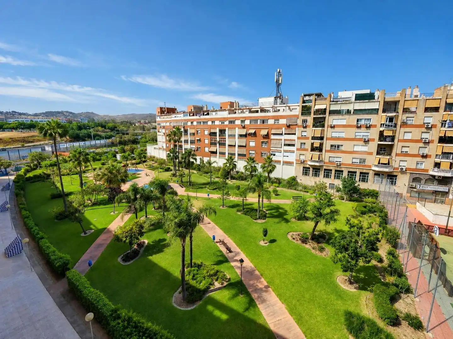 Vista exterior de Pis de lloguer en Málaga amb Aire condicionat i Moblat