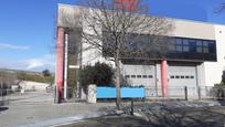 Vista exterior de Nau industrial de lloguer en Montcada i Reixac