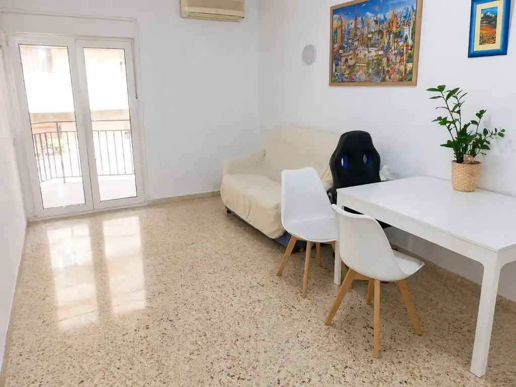 Sala de estar de Piso en venta en  Barcelona Capital con Aire acondicionado y Balcón