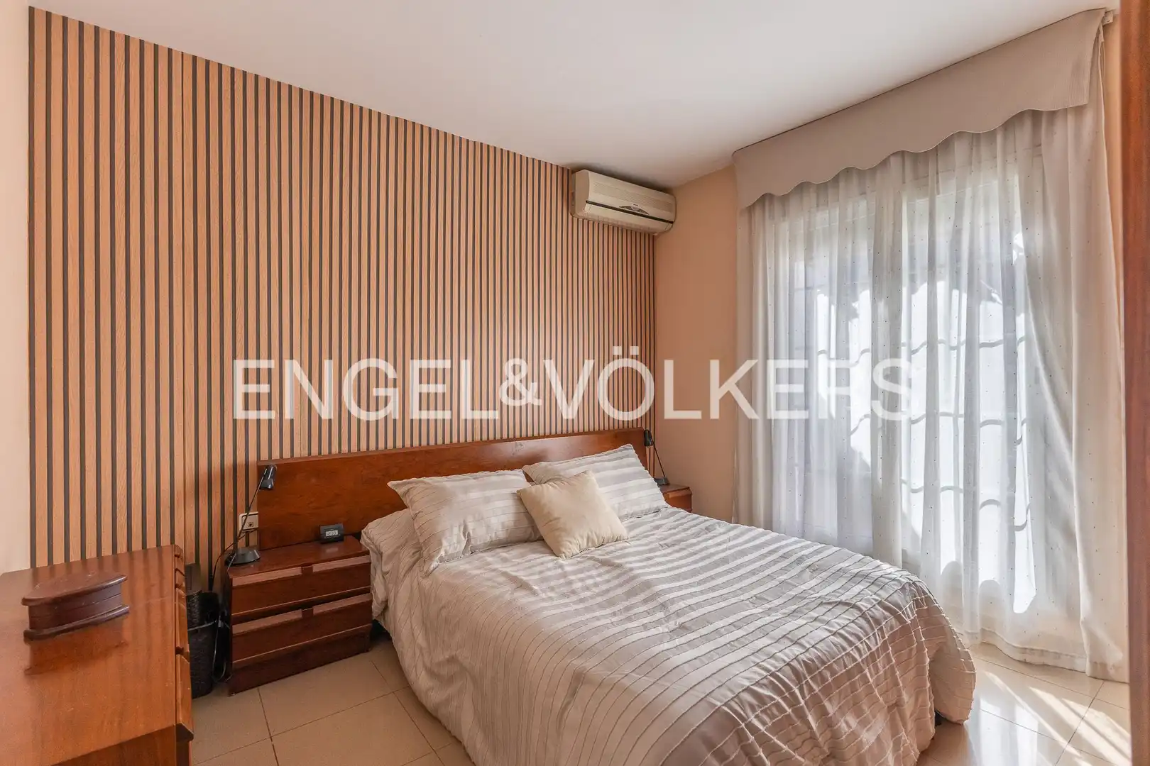 Bedroom of Detached homes for sale in Sabadell  with Air Conditioner, Heating and Terrace