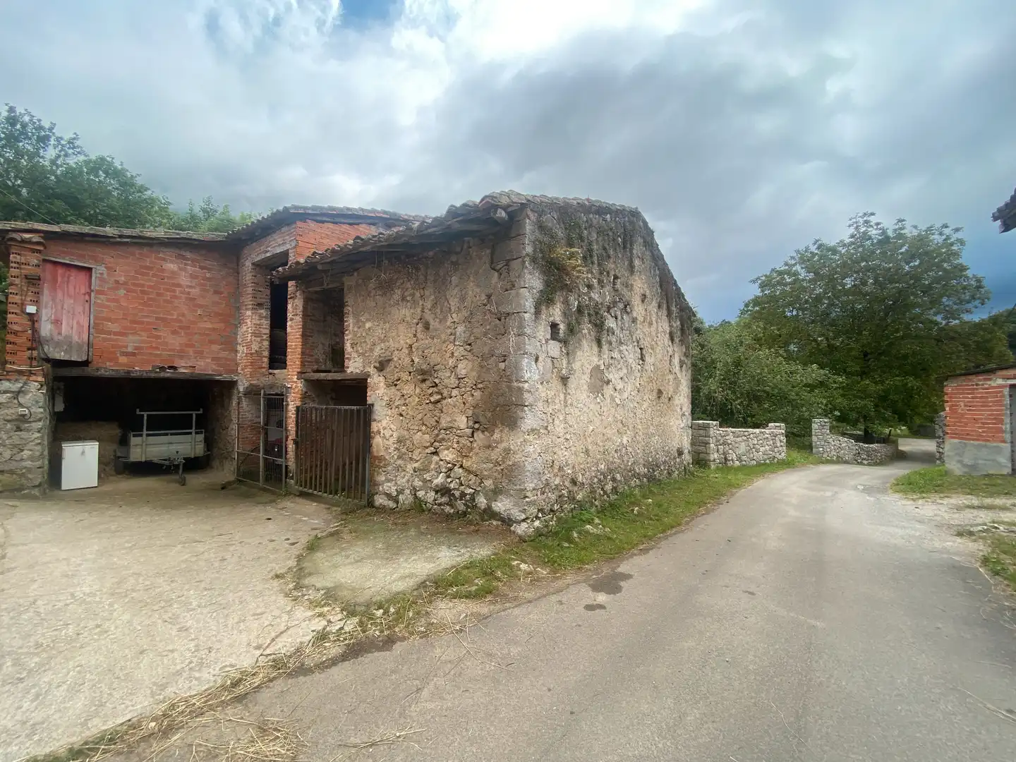 Vista exterior de Casa adosada en venta en Llanes con Jardín privado
