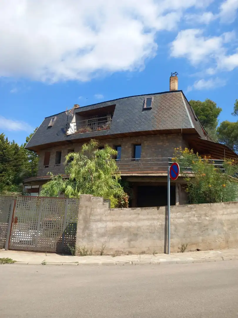 Vista exterior de Casa o xalet en venda en Santpedor amb Jardí privat, Terrassa i Balcó