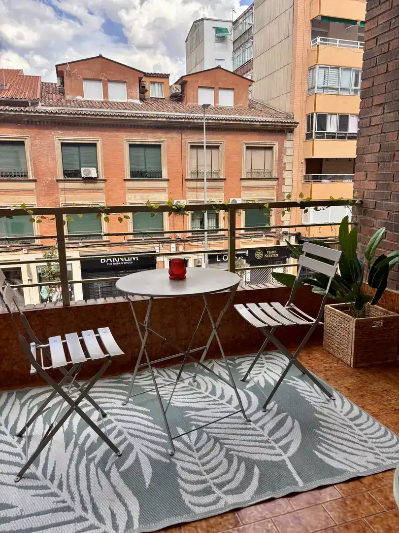 Terrassa de Pis de lloguer en Cáceres Capital amb Aire condicionat i Balcó