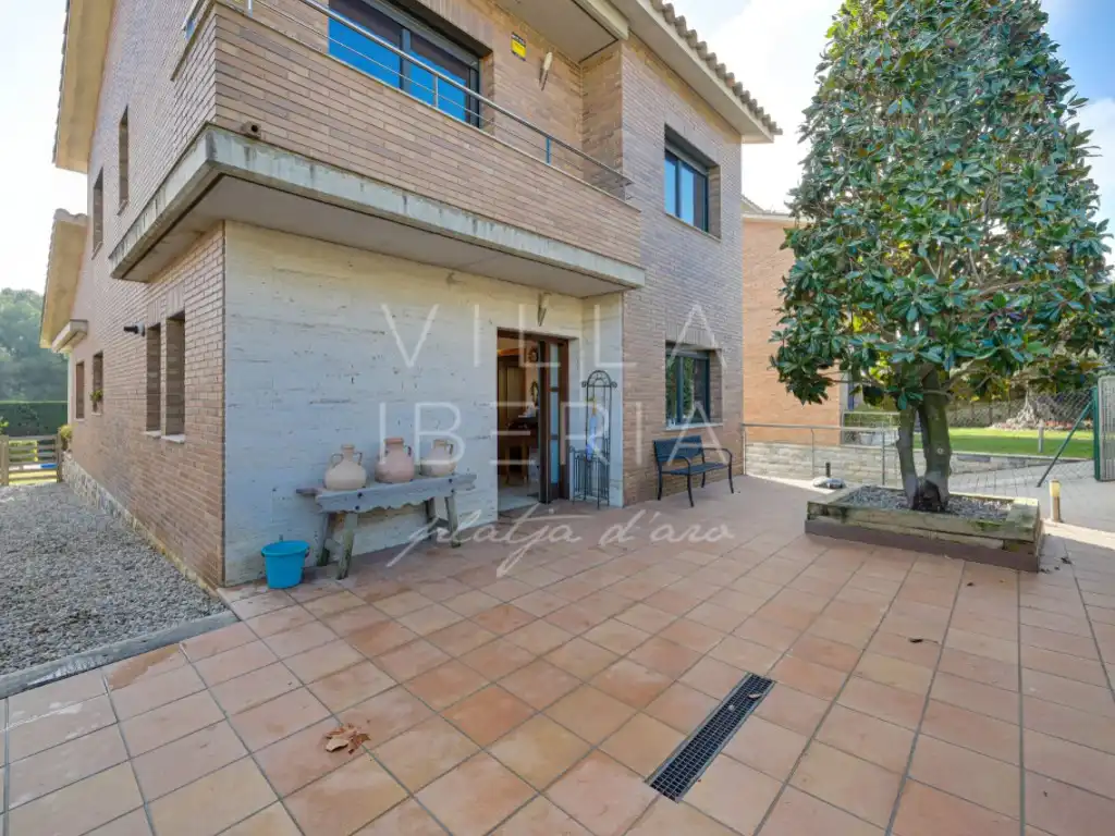 Casa amb piscina en venda a Avenida Rossello 4-B, imagen 29