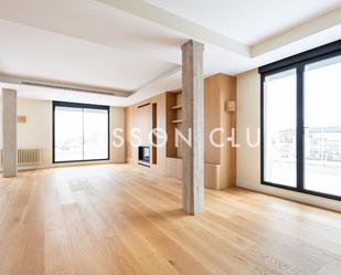 Sala d'estar de Àtic en venda en  Madrid Capital amb Aire condicionat, Calefacció i Terrassa