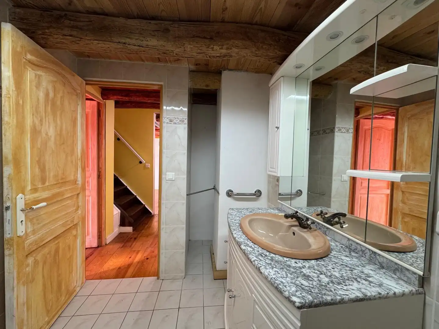 Bathroom of Houses for sale in Sigüés