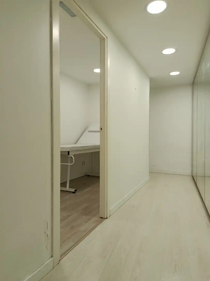 Business premises to rent in Carrer de Bernat Bacià, imagen 5
