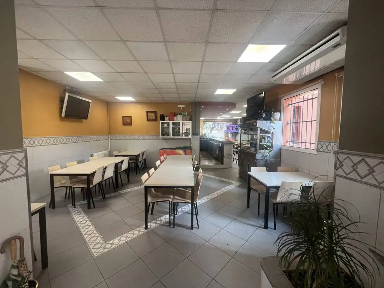 Local commercial à vendre à Avenida Bernat calbó, imagen 5