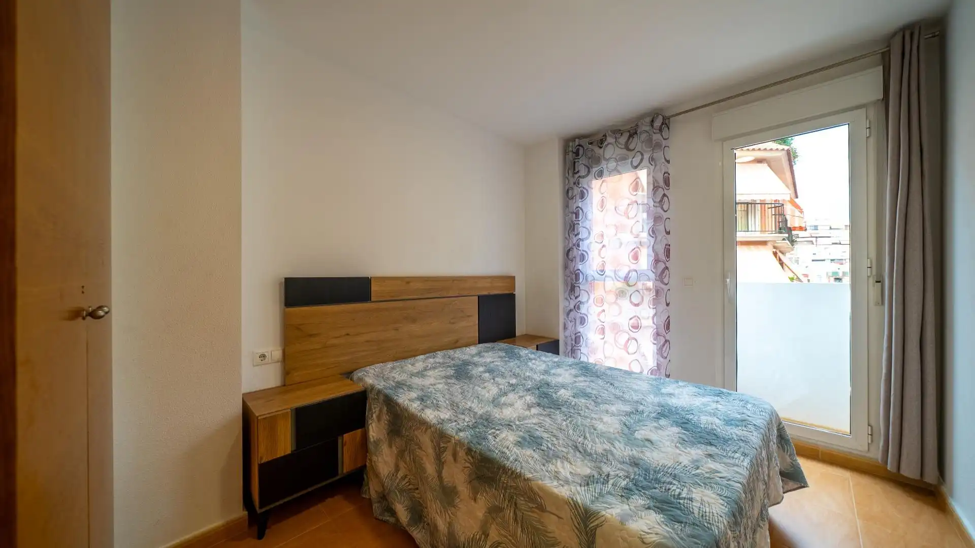 Habitación de Apartamento en venta en Alicante / Alacant con Aire acondicionado, Calefacción y Amueblado