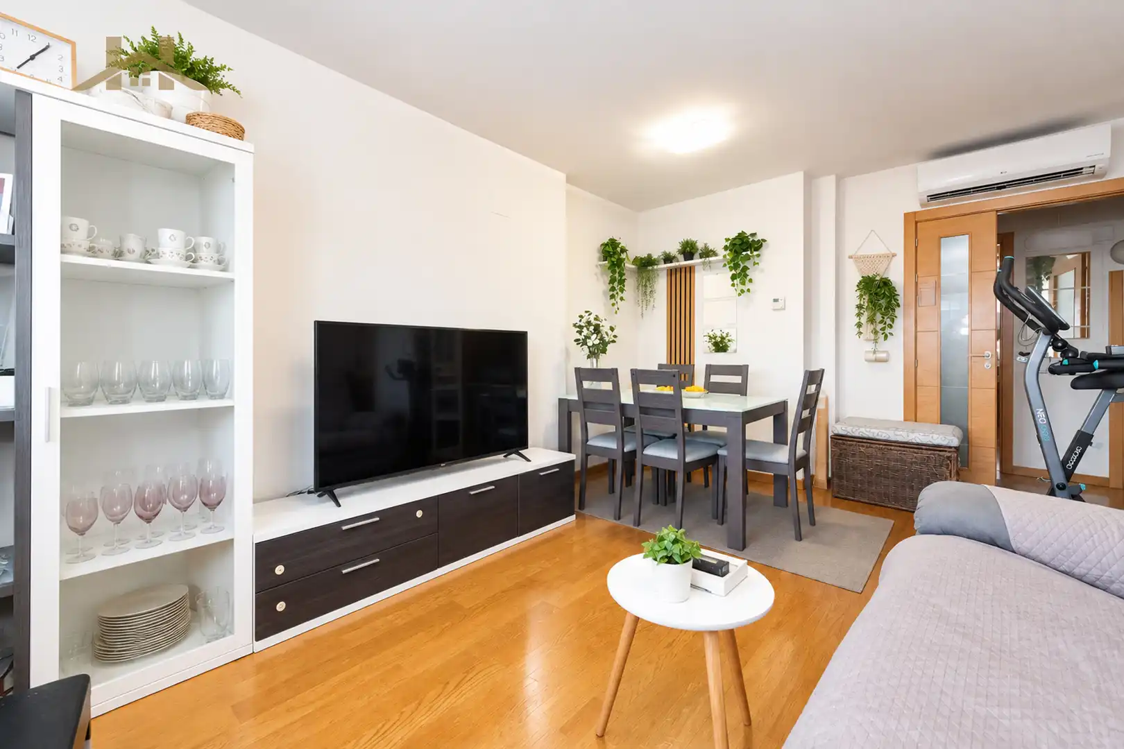 Living room of Flat for sale in Valdemorillo  with Air Conditioner, Heating and Storage room