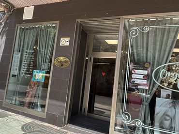 Business premises for transfer in Calle Jiménez de la Espada 11