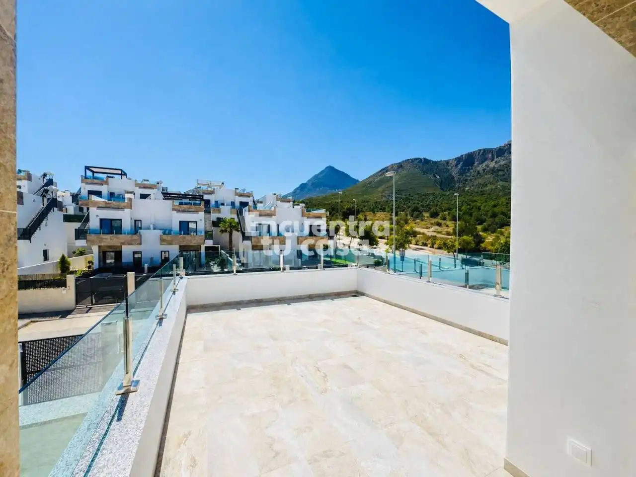 Villa avec piscine à vendre à Calle Milan, imagen 3