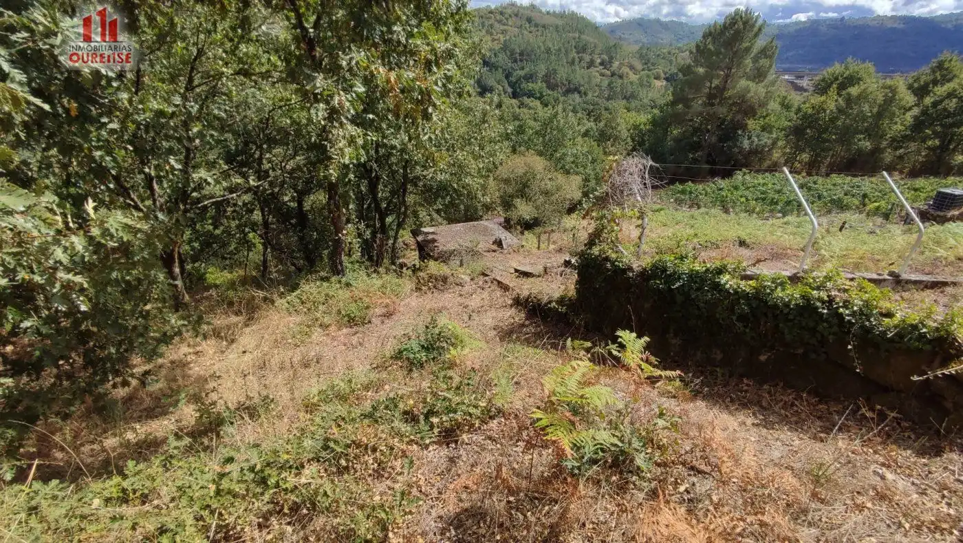 Casa rústica en venda a Amoeiro, imagen 7