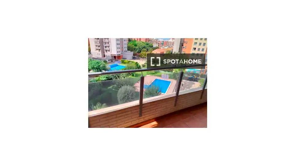Vista exterior de Apartament per a compartir en Rascanya