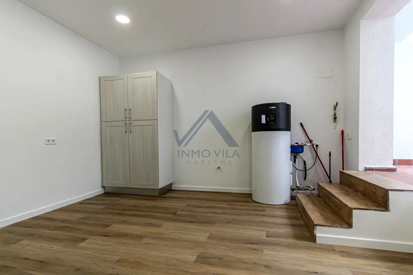Erdgeschoss zum Verkauf in Girona mit Klimaanlage und Terrasse