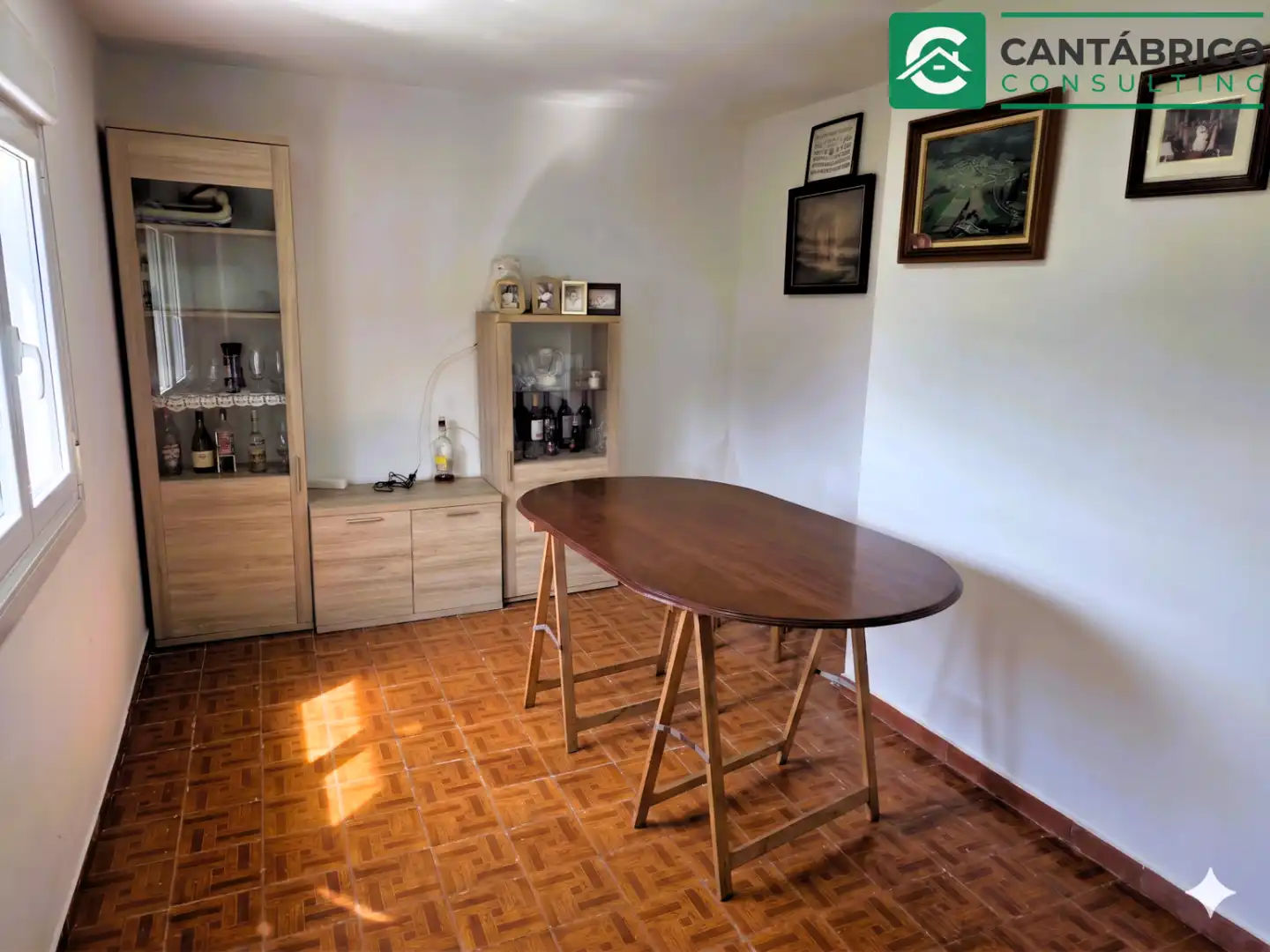 Menjador de Casa o xalet en venda en Villayón amb Terrassa, Traster i Moblat