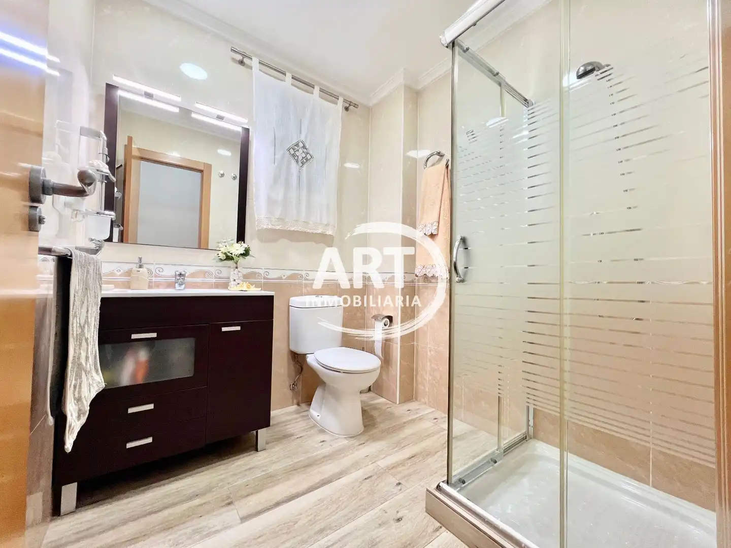 Bany de Casa o xalet en venda en Picassent amb Aire condicionat, Jardí privat i Terrassa