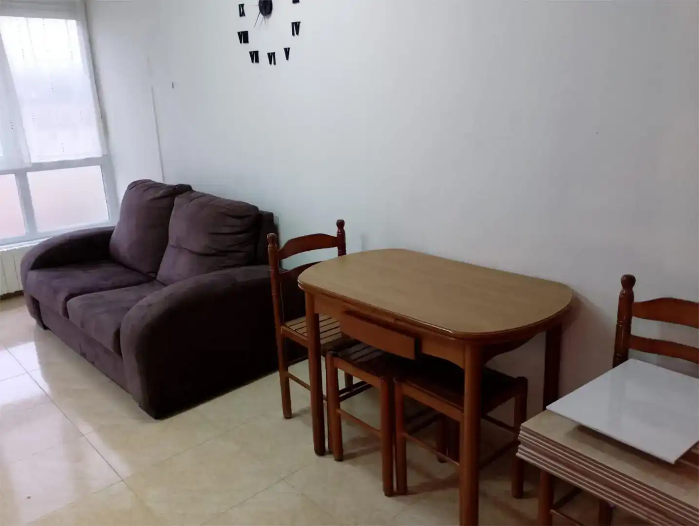 Sala d'estar de Pis en venda en Campoo de Enmedio amb Parquet, Traster i Moblat