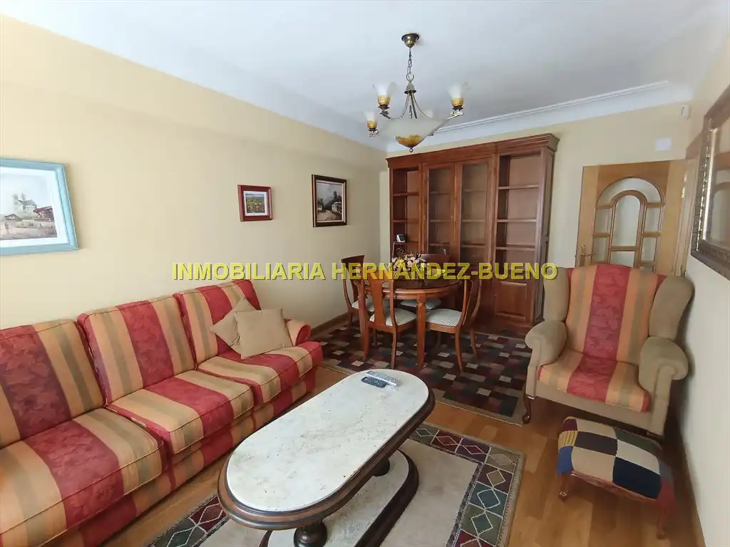 Sala de estar de Piso de alquiler en Salamanca con Calefacción, Amueblado y Balcón