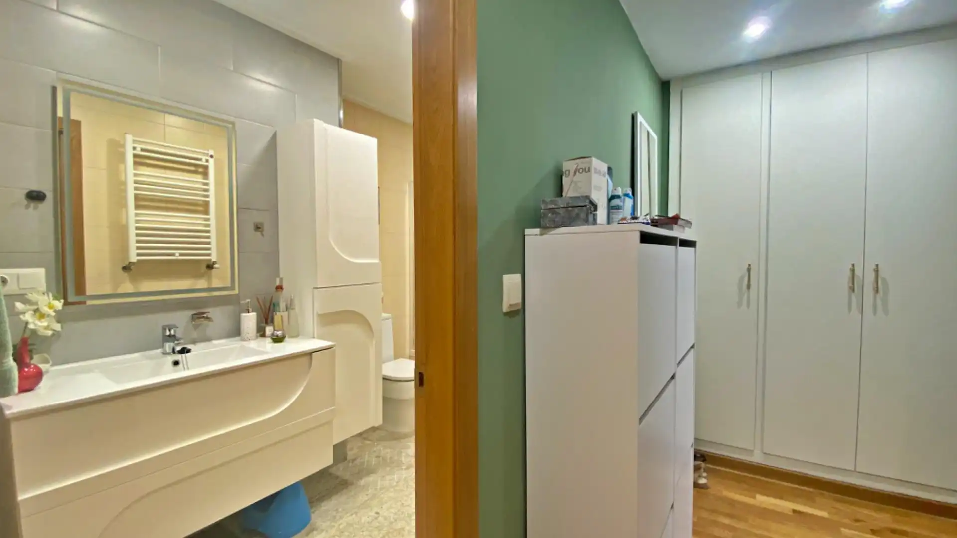 Baño de Piso en venta en Totana con Aire acondicionado, Parquet y Trastero