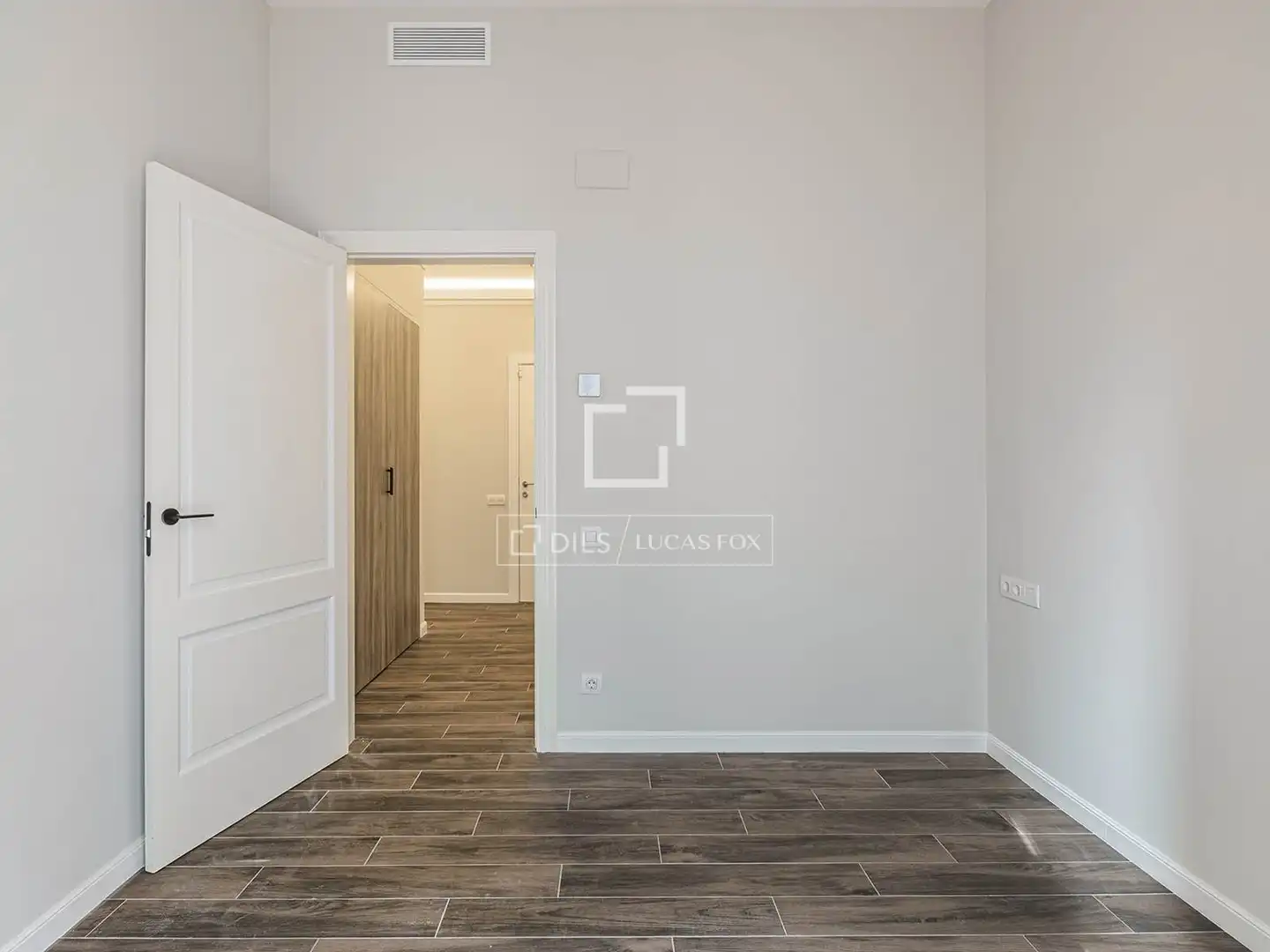 Piso en venta en Barcelona con Aire acondicionado, Calefacción y Balcón