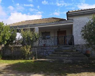 Außenansicht von Haus oder Chalet zum verkauf in Vitigudino mit Terrasse und Balkon