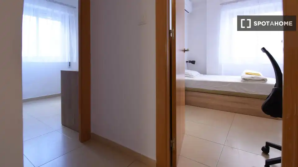 Room in La Florida - Parque Norte