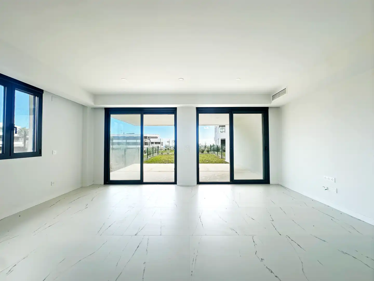 Habitatge amb piscina en venda a Bahía de Casares, imagen 4
