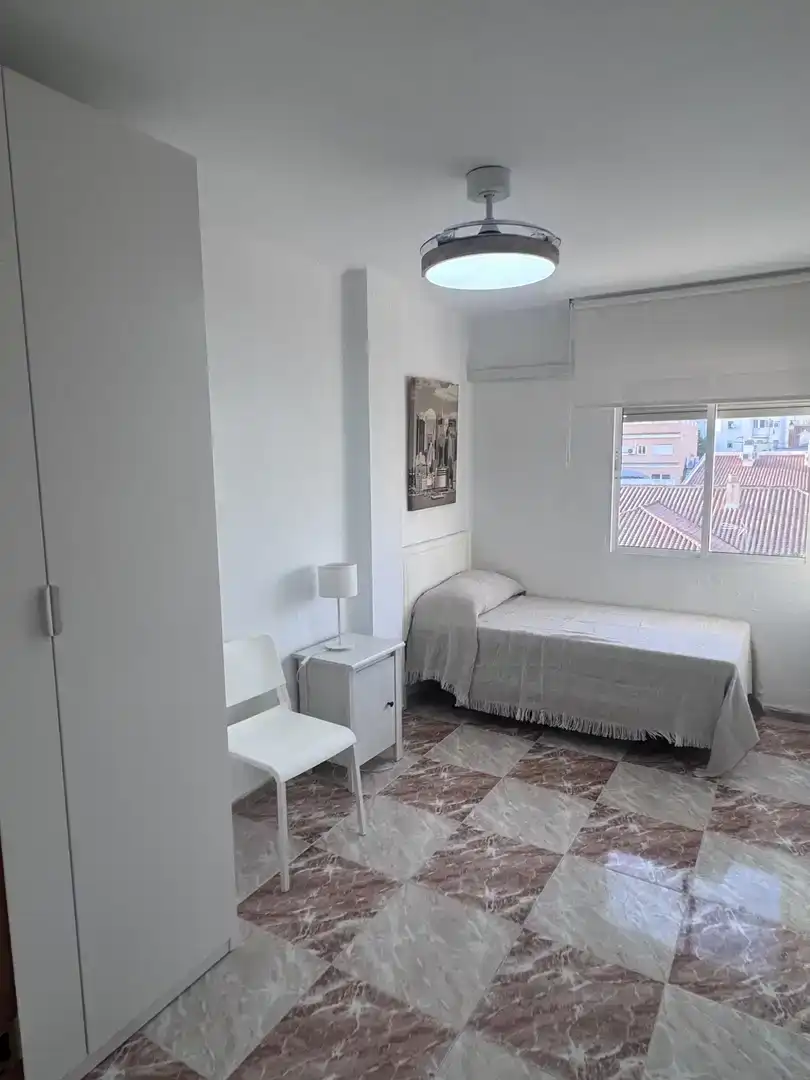 Habitación de Piso de alquiler en Málaga con Aire acondicionado