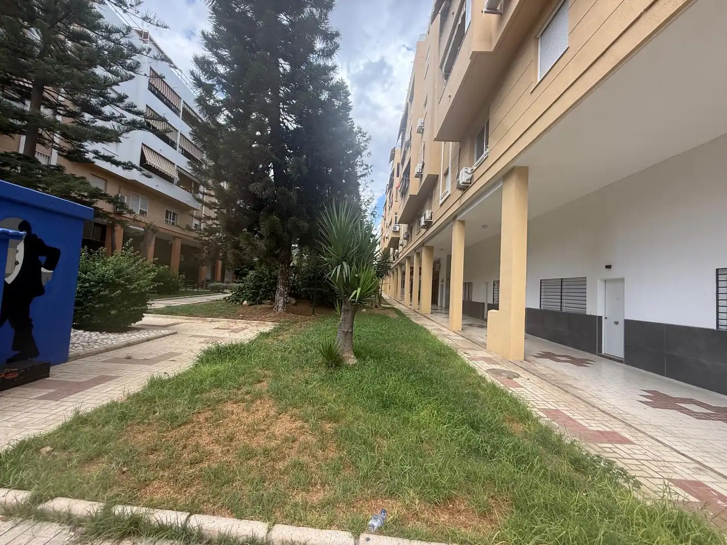 Exterior view of Flat for share in Málaga  with Air Conditioner, Terrace and Furnished