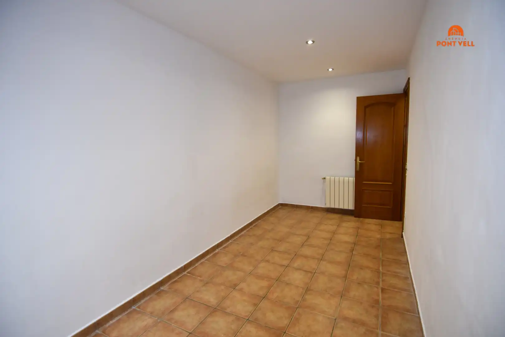 Piso en venta en La Bisbal d'Empordà con Calefacción, Terraza y Balcón