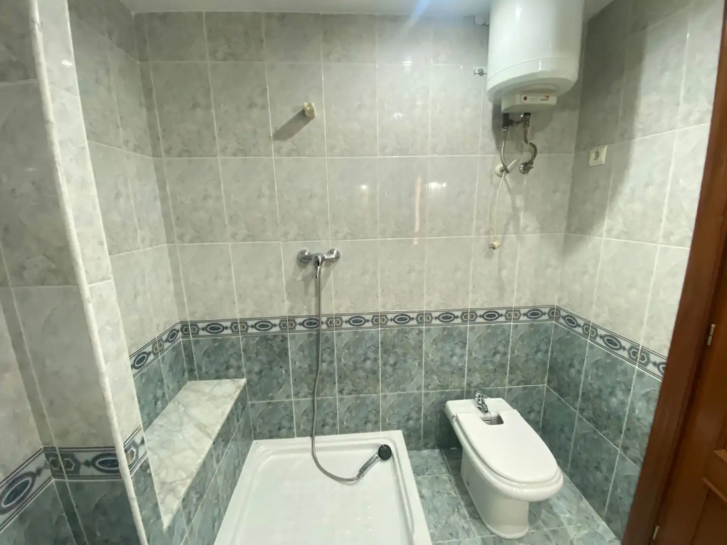 Baño de Piso en venta en Godella con Balcón