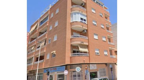 OPORTUNIDAD EN TORREVIEJACALLE VILLA MADRIDa 8min andando del puerto deportivo