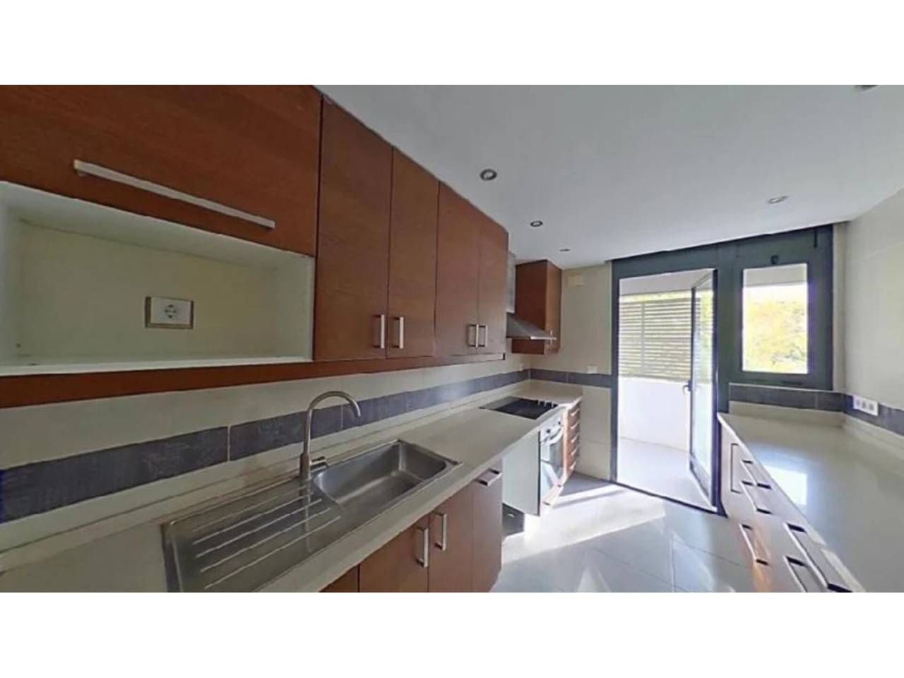 Cuina de Pis en venda en Sant Adrià de Besòs amb Parquet